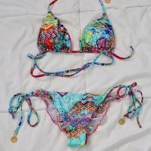 Bikini w/ Ruched Bottoms